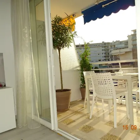 Apartment Palm Azur